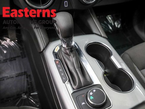 Used 2023 Chevrolet Blazer LT image 13