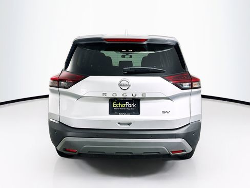 Used 2023 Nissan Rogue SV FWD image 7