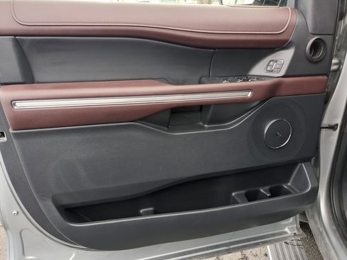 Used 2024 Ford Expedition Max Limited image 15