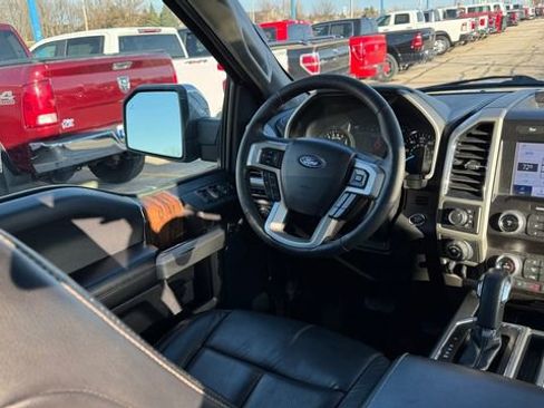 Used 2020 Ford F150 Lariat w/ Equipment Group 502A Luxury image 15