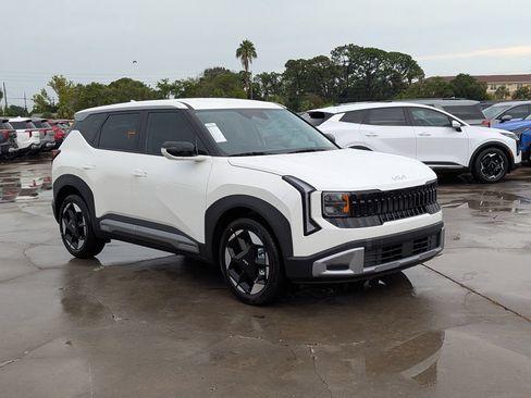 New 2027 Kia Seltos S FWD image 2