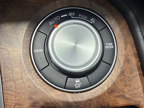 Used 2024 Nissan Armada SL w/ Captain's Chairs Package AWD/4WD image 26