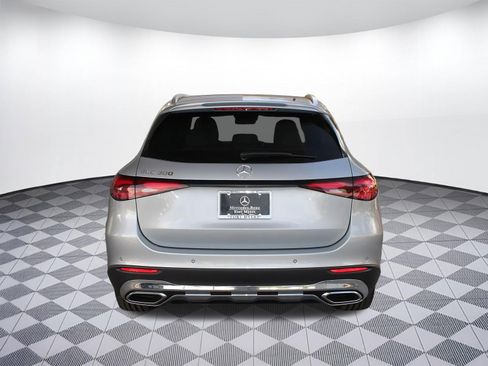 Used 2026 Mercedes-Benz GLC 300 image 10