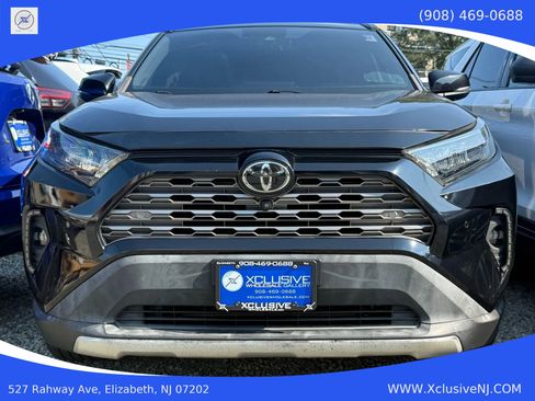 Used 2019 Toyota RAV4 Limited image 6