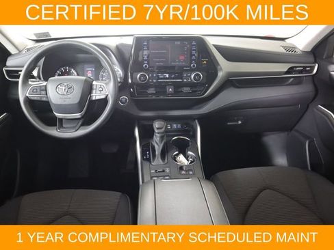 Used 2022 Toyota Highlander L AWD/4WD image 18