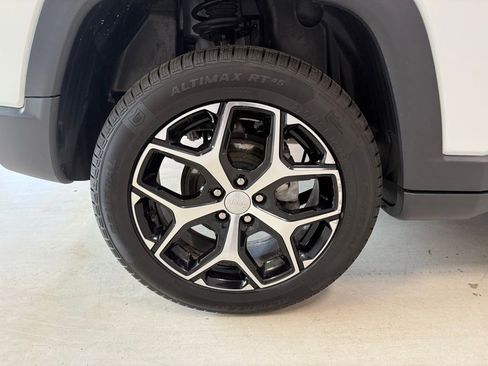 Used 2024 Jeep Compass Limited AWD/4WD image 32