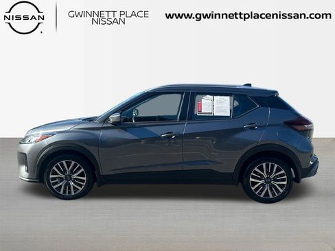 Used 2023 Nissan Kicks SV image 8