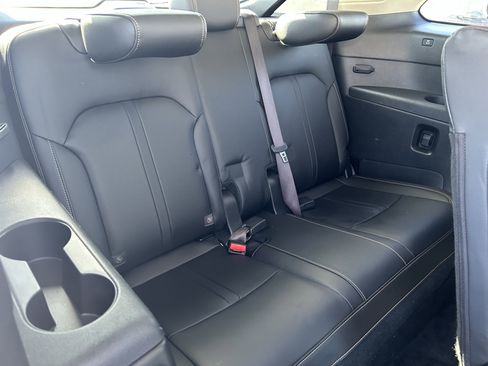 Used 2024 MAZDA CX-90 3.3 Turbo w/ Preferred Plus image 27