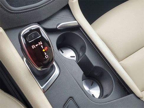 Used 2018 Cadillac XT5 FWD image 27