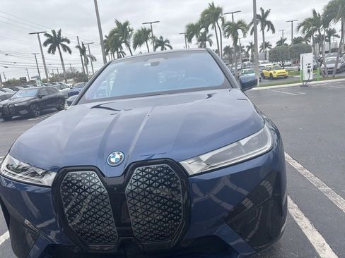 Used 2024 BMW iX xDrive50 w/ Sport Package image 8
