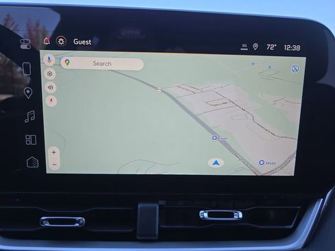 New 2026 Chevrolet Equinox LT w/ Convenience Package II image 22