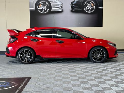 Used 2019 Honda Civic Sport image 3