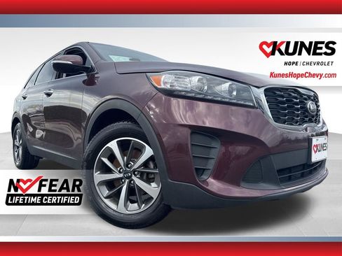 Used 2020 Kia Sorento LX image 1