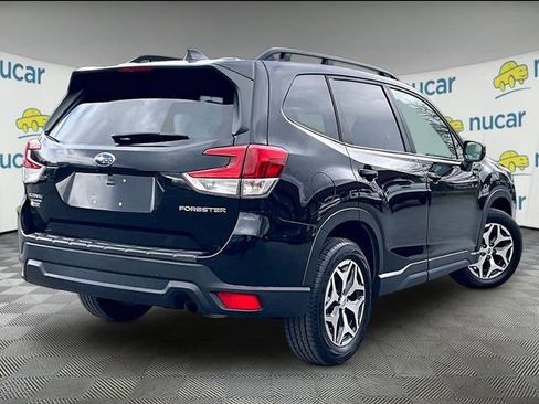Used 2022 Subaru Forester Premium AWD/4WD image 13