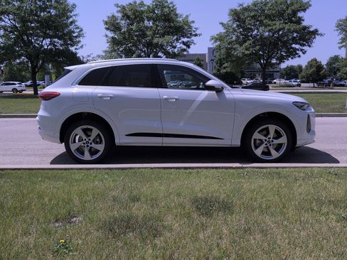 New 2025 Audi Q5 Premium Plus image 38