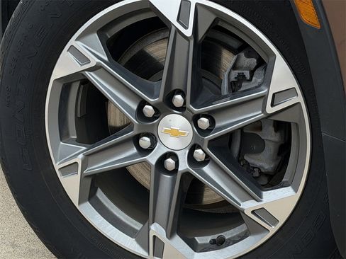 Certified 2024 Chevrolet Blazer LT w/ Convenience Package image 9