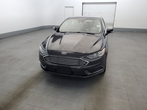 Used 2018 Ford Fusion SE FWD image 15