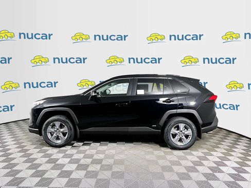 New 2025 Toyota RAV4 LE image 4