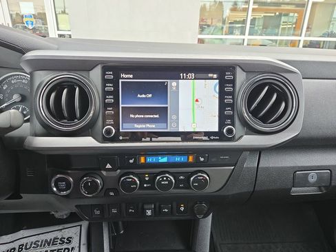 Used 2020 Toyota Tacoma TRD Off-Road image 23
