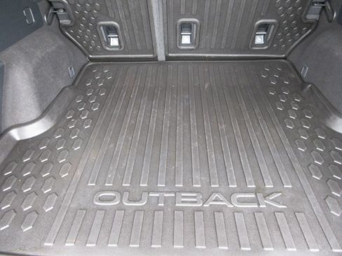 Used 2022 Subaru Outback Limited AWD/4WD image 28