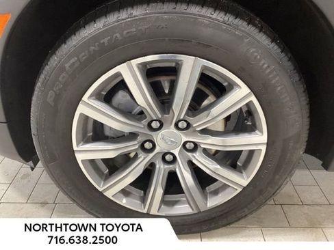 Used 2023 Cadillac XT4 Sport w/ Cold Weather Package AWD/4WD image 19