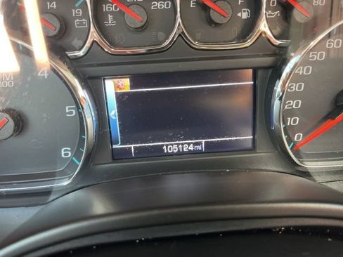 Used 2018 Chevrolet Suburban LT AWD/4WD image 45