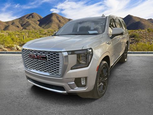 Certified 2022 GMC Yukon Denali AWD/4WD image 2