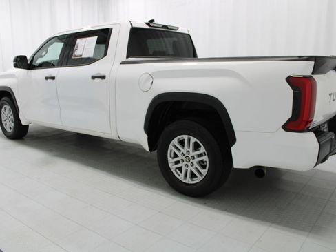 Used 2022 Toyota Tundra SR5 w/ Convenience Package RWD image 8