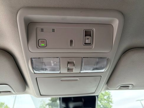 Used 2021 Nissan Titan SV w/ SV Convenience Package AWD/4WD image 34