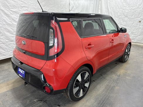 Used 2016 Kia Soul + w/ Designer's Package FWD image 3
