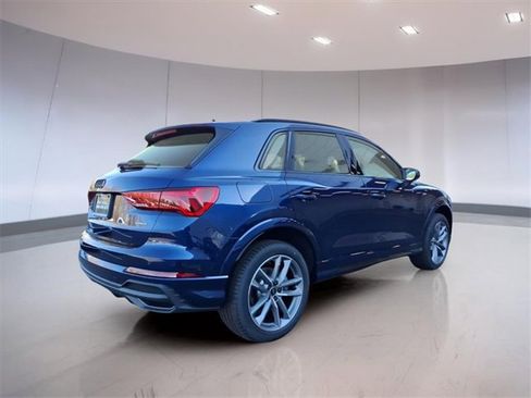 New 2025 Audi Q3 2.0T Premium image 2