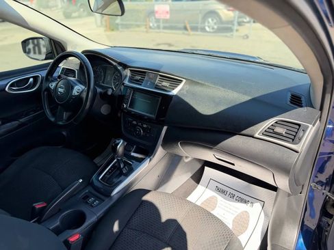 Used 2019 Nissan Sentra SR w/ Exterior Package FWD image 32