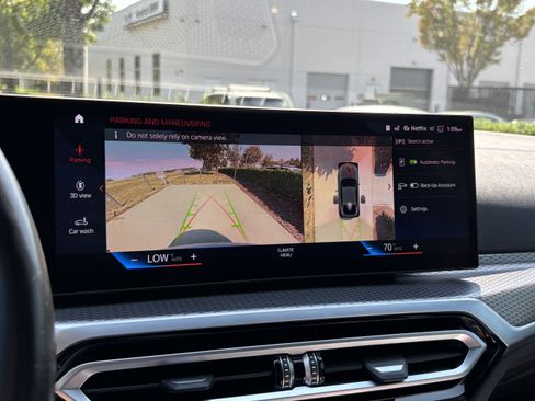 Used 2022 BMW i4 eDrive40 w/ M Sport Package image 27