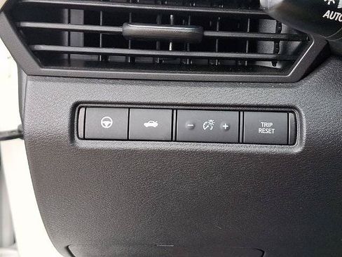 Certified 2023 Nissan Altima 2.5 SV w/ SV Premium Package AWD/4WD image 26