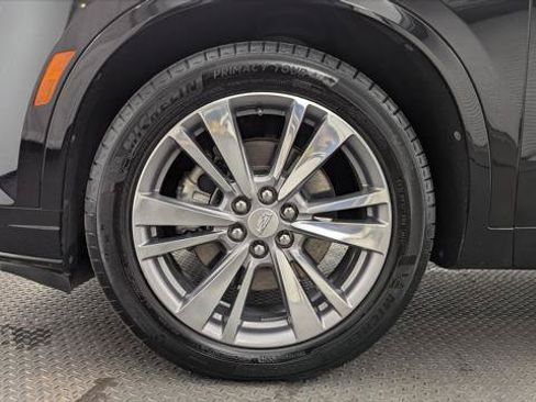 Used 2025 Cadillac XT6 Premium Luxury FWD image 30