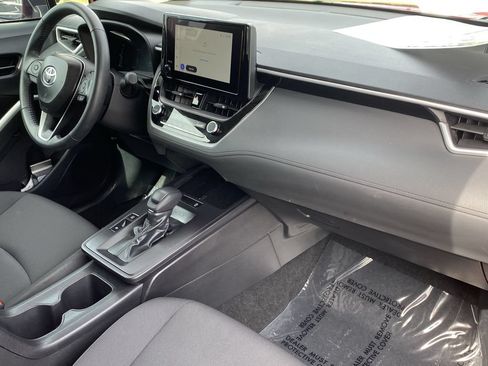Certified 2026 Toyota Corolla Cross LE w/ Moonroof Package FWD image 18
