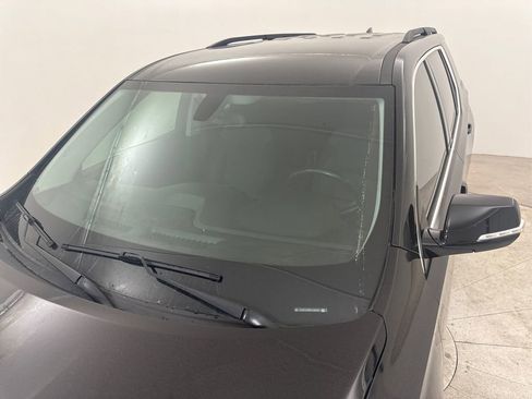 Used 2019 Chevrolet Traverse LT FWD image 15