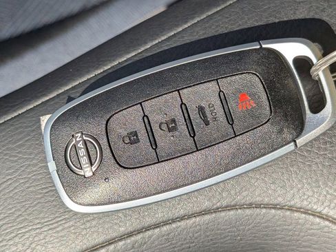 New 2025 Nissan Versa SV w/ Trunk Package image 30