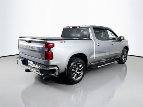 Used 2023 Chevrolet Silverado 1500 LT image 9