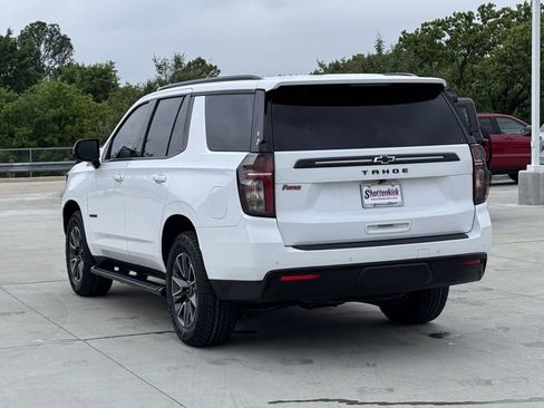 Used 2023 Chevrolet Tahoe Z71 w/ Luxury Package AWD/4WD image 4