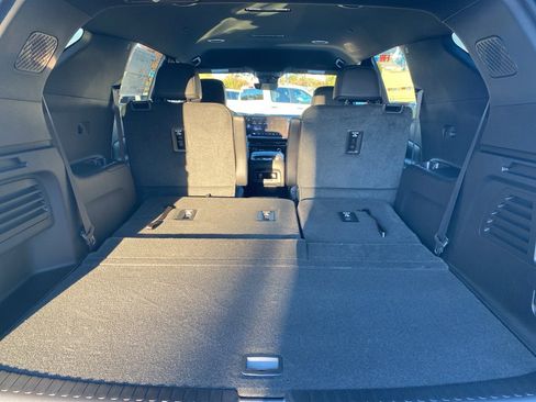 New 2026 Chevrolet Traverse LT w/ Midnight/Sport Edition image 14