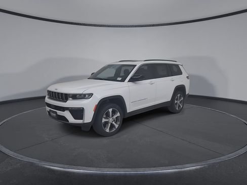 New 2026 Jeep Grand Cherokee L Limited w/ Luxury Tech Group II AWD/4WD image 7