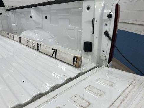 Used 2024 Chevrolet Silverado 3500 LT image 16