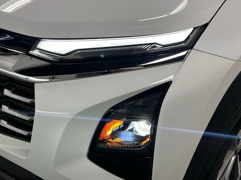 New 2026 Chevrolet Equinox LT AWD/4WD image 9