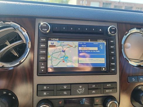 Used 2011 Ford F250 Lariat w/ Lariat Ultimate Pkg image 26