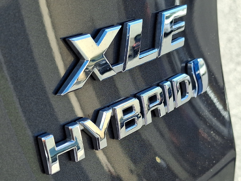 Used 2023 Toyota RAV4 XLE w/ Convenience Package AWD/4WD image 31