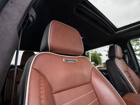 Used 2024 GMC Sierra 1500 Denali Ultimate image 11