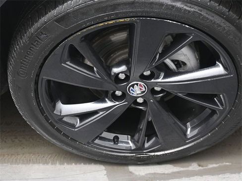 Used 2023 Buick Envision Essence w/ Sport Touring Package image 31