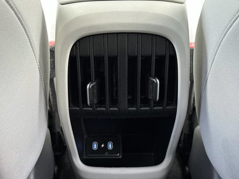 Certified 2025 Hyundai Kona SEL AWD/4WD image 13