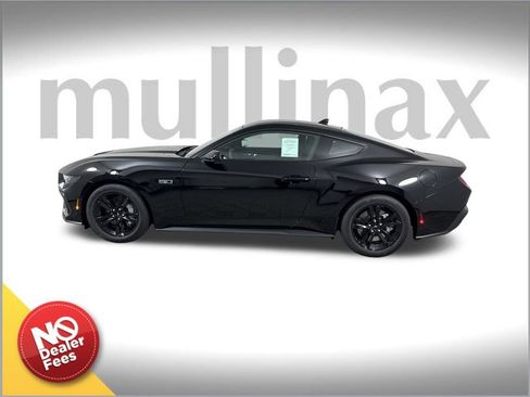 New 2026 Ford Mustang GT image 2